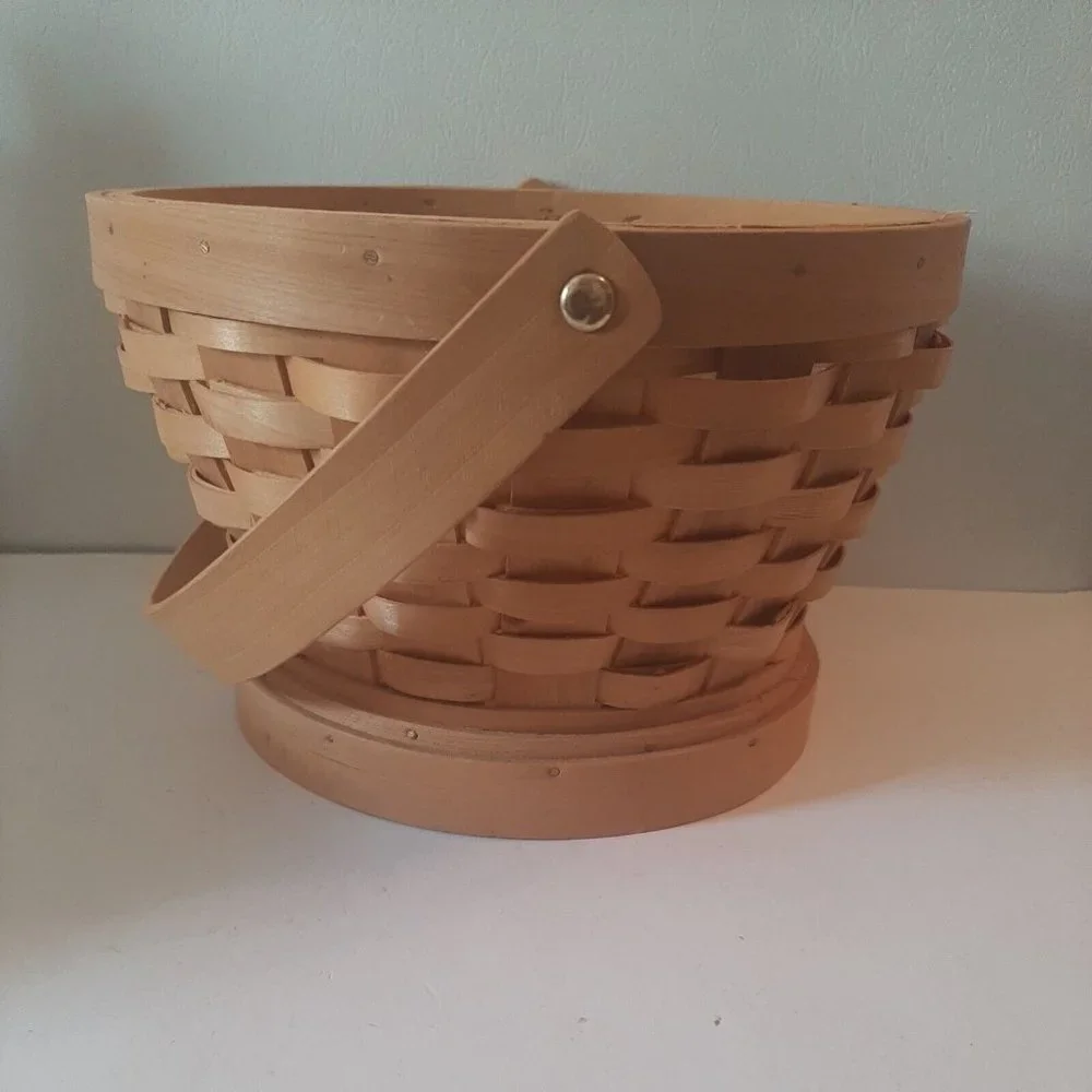 9 Inch Round Woven Basket with Liner Planter Yarn